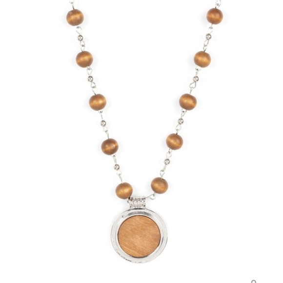 Paparazzi necklaces and earrings - Picture 2 of 8